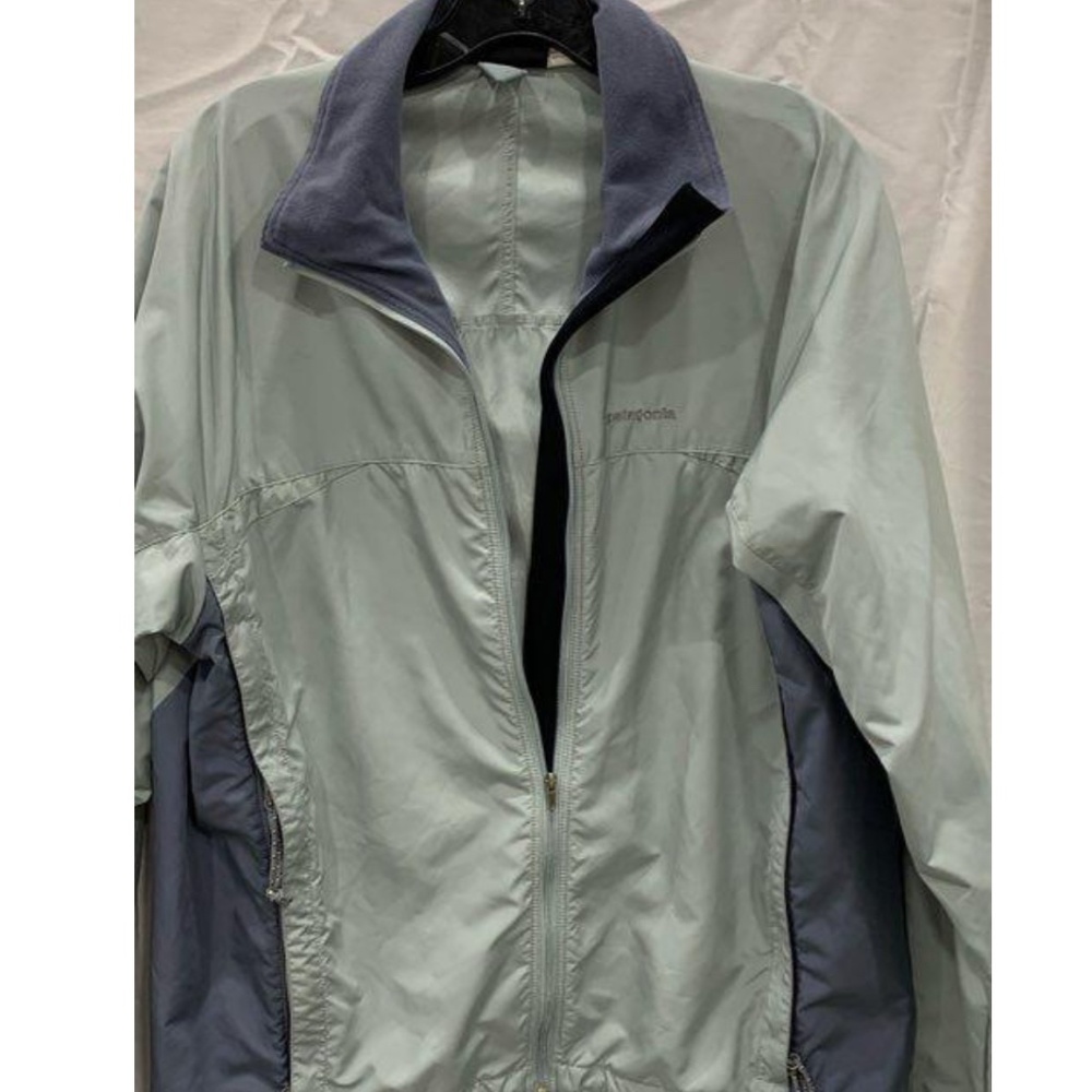 Patagonia Jacket Mens Medium Light Gray Full Zip. Windbreaker